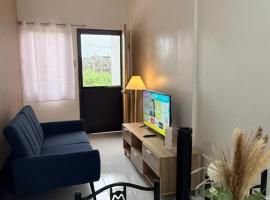 Casa Azul 20- 1BR near Dahican beach โรงแรมในMati