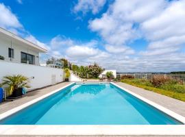 Villa Adão Lobo, Hotel in Cadaval