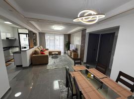 2Bed ensuite condo in Kilimani Near Yaya Center, hotel sa Nairobi