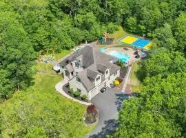 Sleeps 14 Pool Hot Tub Sauna Pickleball Arcade