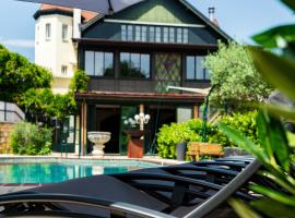 La Maison cachée du PAVILLON BELLEVUE, отель в Белле