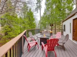 1 Mi to Lake Arrowhead! All-Season Family Getaway