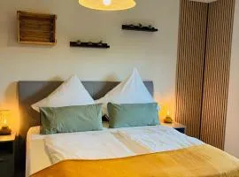 Modernes Apartment "Rebennah" Küche, Top Anbindung für Urlaub & Beruf