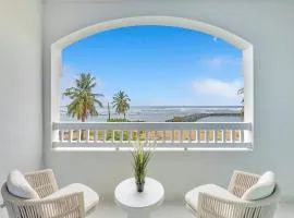 Cozy Dorado Retreat w- 1BR & Two Queen Beds