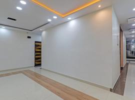 Hotel O Crystal Grand, hotel em Juhi Bari