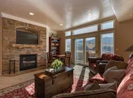 Snowbasin Haven LS42 Hot Tub Ski & Snowboard