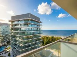 Wave SeaView Apartments by Solarento