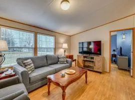 Boat, Fish, Hike and Explore Cozy Home in Bronston