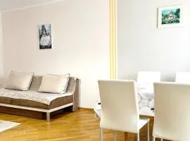 Центр, 2х комнатная студио возле парка, WIFI