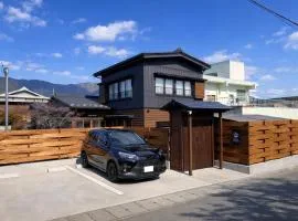 Three Maples Fujiyoshida