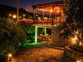 Alma-Maroon Klara & Rachel โรงแรมในDrymon