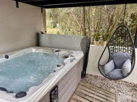 Maison Oliviera & Spa - 300m tram, hôtel à Saint-Jean-de-Védas