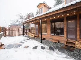 Tatu's wooden hut