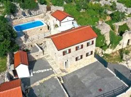 Villa Majnaric Senj Prizna by Villas Guide