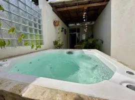 Casa Badillo 3 4br LUXURY ROOFTOP oldcity AC jacuzzi hottub wifi