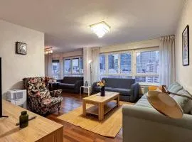 Paris View Direct Access Apartment 10 people