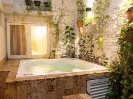 Casa Quero 914, 3br Old city wifi jacuzzi