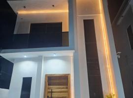 Peninsula Gardens Serviced Suites Lekki Sangotedo 247 power, Hotel in Sangotedo