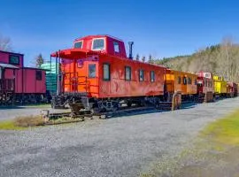 Gateway to Mt Rainier! Converted Railcar in Elbe