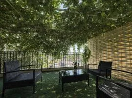 الوسام شقة كبيرة 4 غرف نوم وصالة وشرفة -بلكونة- Large apartment with 4 bedrooms, a living room and a balcony