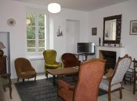 Chaleureuse maison de bourg, vue port, au cœur de Sauzon - FR-1-418-273