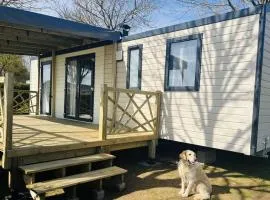 Mobil-home pour 6 personnes avec terrasse - API-1-52-1945