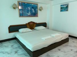 โรงแรมโกลเด้นแกรนด์ พิษณุโลก, ξενοδοχείο σε Phitsanulok