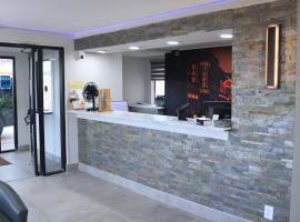 Econo Lodge Inn & Suites Southeast, Hotel in La Vergne