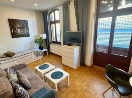 LivingRoom 3 Self Check-in 24h