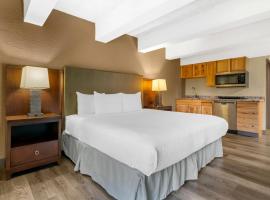 Fairway Inn and Suites, an Ascend Collection Hotel, hotel in Mishicot