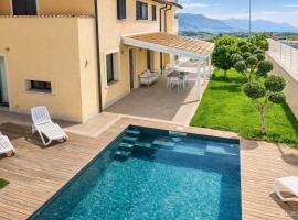Villa Uluvud with Pool Gym Sauna, hotel ad Alcamo