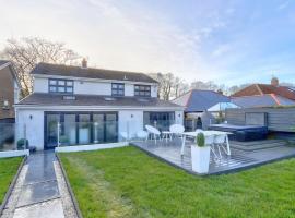 Luxury Stay In Heart Of Nunthorpe by GR Estates, hotel in Nunthorpe