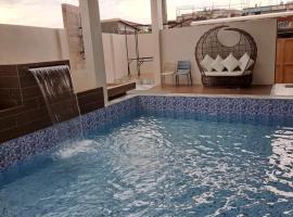 Maywood Private Resort, hotel en Calambá