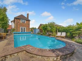 Dunnock - Uk50146，法弗斯漢的飯店