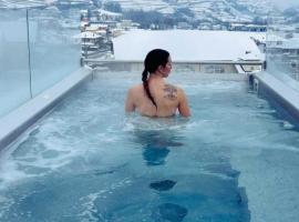 Wine Hotel Ristorante San Carlo - Boutique Hotel & SPA, hotel en Chiuro