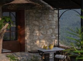 Hermitage Facing Mont Ventoux In Brantes, Hotel in Brantes