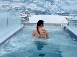 Wine Hotel Ristorante San Carlo - Boutique Hotel & SPA, hotell sihtkohas Chiuro