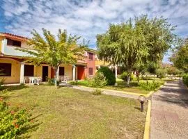 Residence with swimming-pool in Ottiolu just 250 mt from the sea