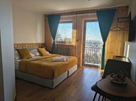 Sądelska Chałpa、ムジャシフレのホテル