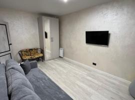 Квартира подобово, 1 кімнатна, Обухів、Obukhivのホテル