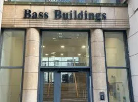 New prime 2 bed 2 bathroom spacious city center apartment with free secure parking