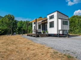 Welcome to The Little Dipper!: Walland şehrinde bir otel