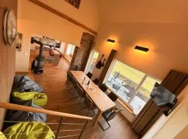 Auwer Hills - On dr Schür