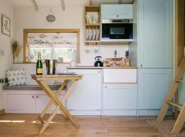 Herbie's Shepherd Hut - Uk50229