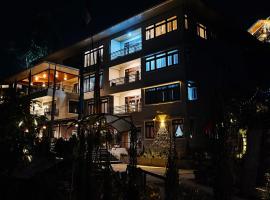 Nabhasa Courtyard Family Home and 2 BHK Apartments Mountain View Stay in Gangtok, Sikkim，甘托克的住宿