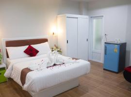 Namthip Residence, hotel v destinaci Trang