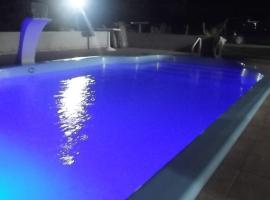 Chácara pedacinho do céu, khách sạn ở Tuiuti