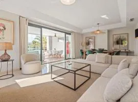 Sotogrande Alboaire- Waterfront luxury 4 bedroom Apt in the Marina of Sotogrande