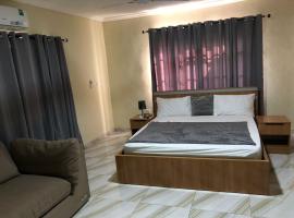 Ant and Bex Lodging, hotel a Madina