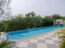 Golden Hour Arambol by Da Alohas, 5 Min Walk Beach